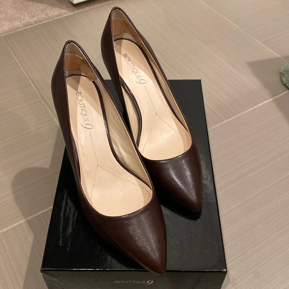 Boutique 9 Brown Pumps - Picture 5 of 8